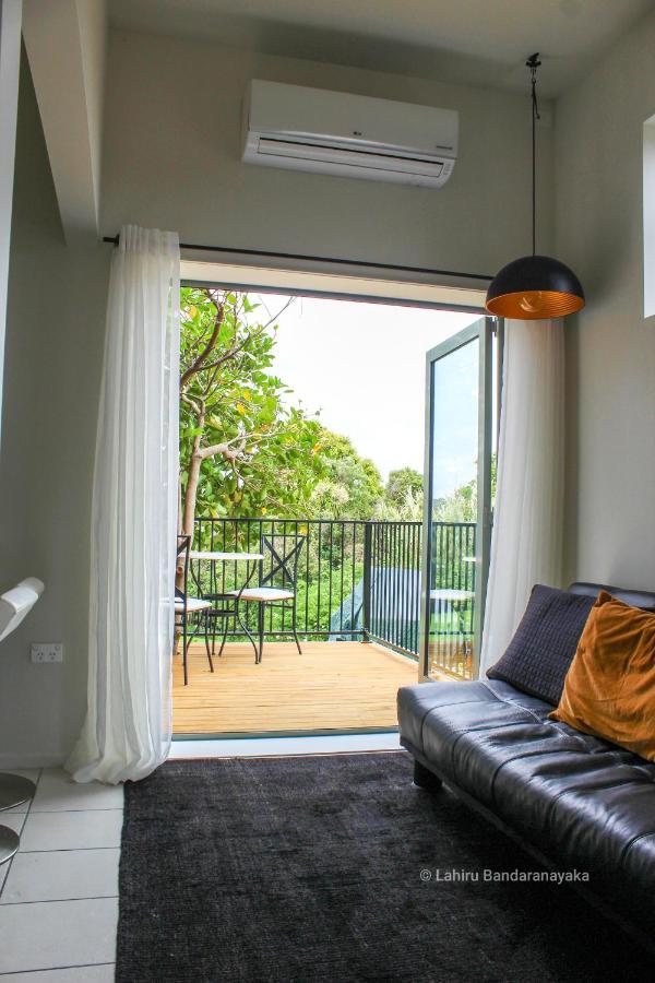 Le Chalet Waiheke Apartments Ostend Ngoại thất bức ảnh