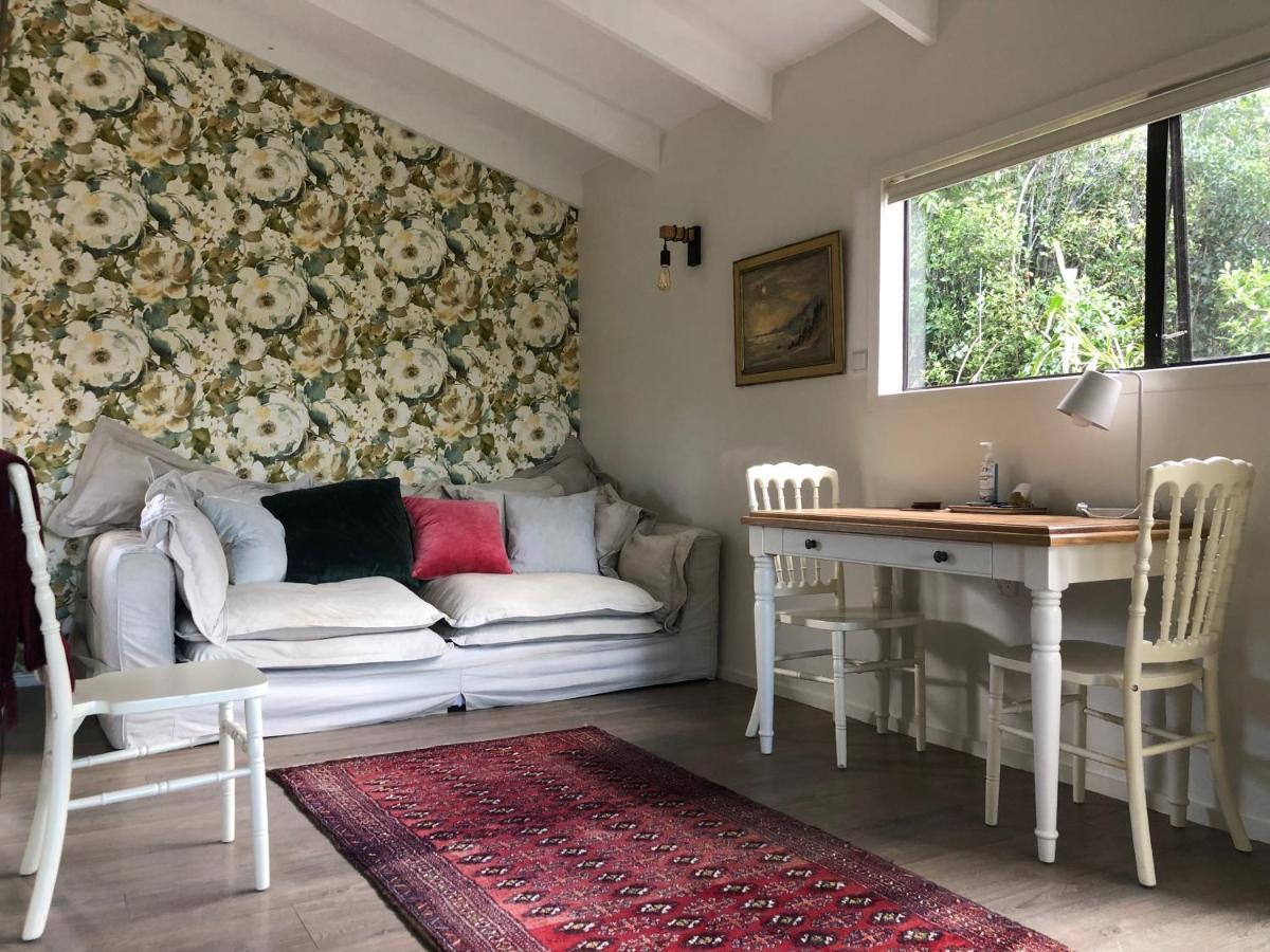 Le Chalet Waiheke Apartments Ostend Ngoại thất bức ảnh
