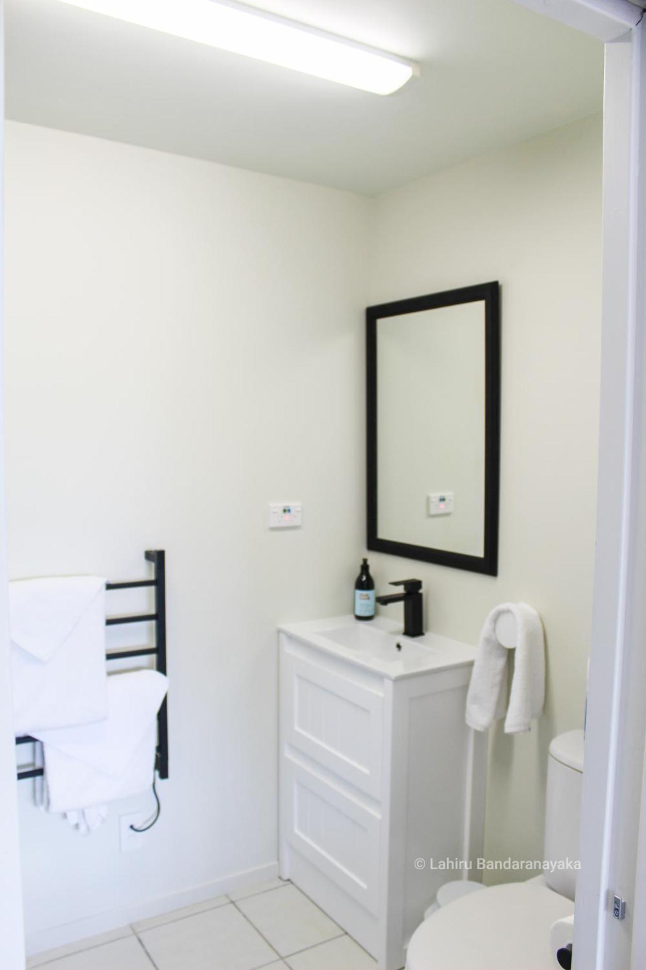 Le Chalet Waiheke Apartments Ostend Phòng bức ảnh
