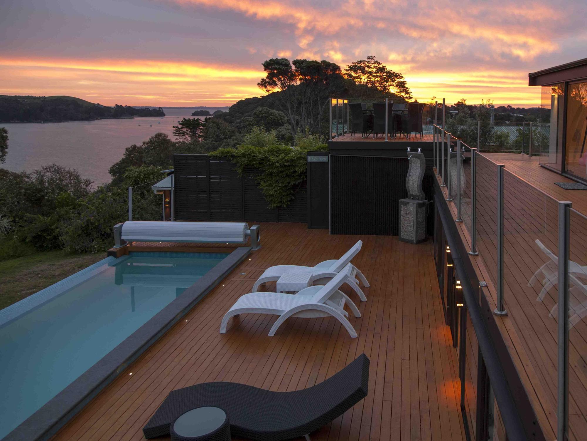 Le Chalet Waiheke Apartments Ostend Ngoại thất bức ảnh