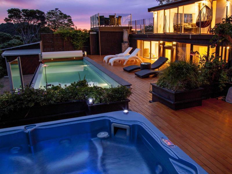 Le Chalet Waiheke Apartments Ostend Ngoại thất bức ảnh