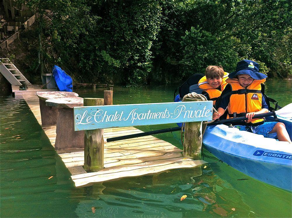 Le Chalet Waiheke Apartments Ostend Ngoại thất bức ảnh