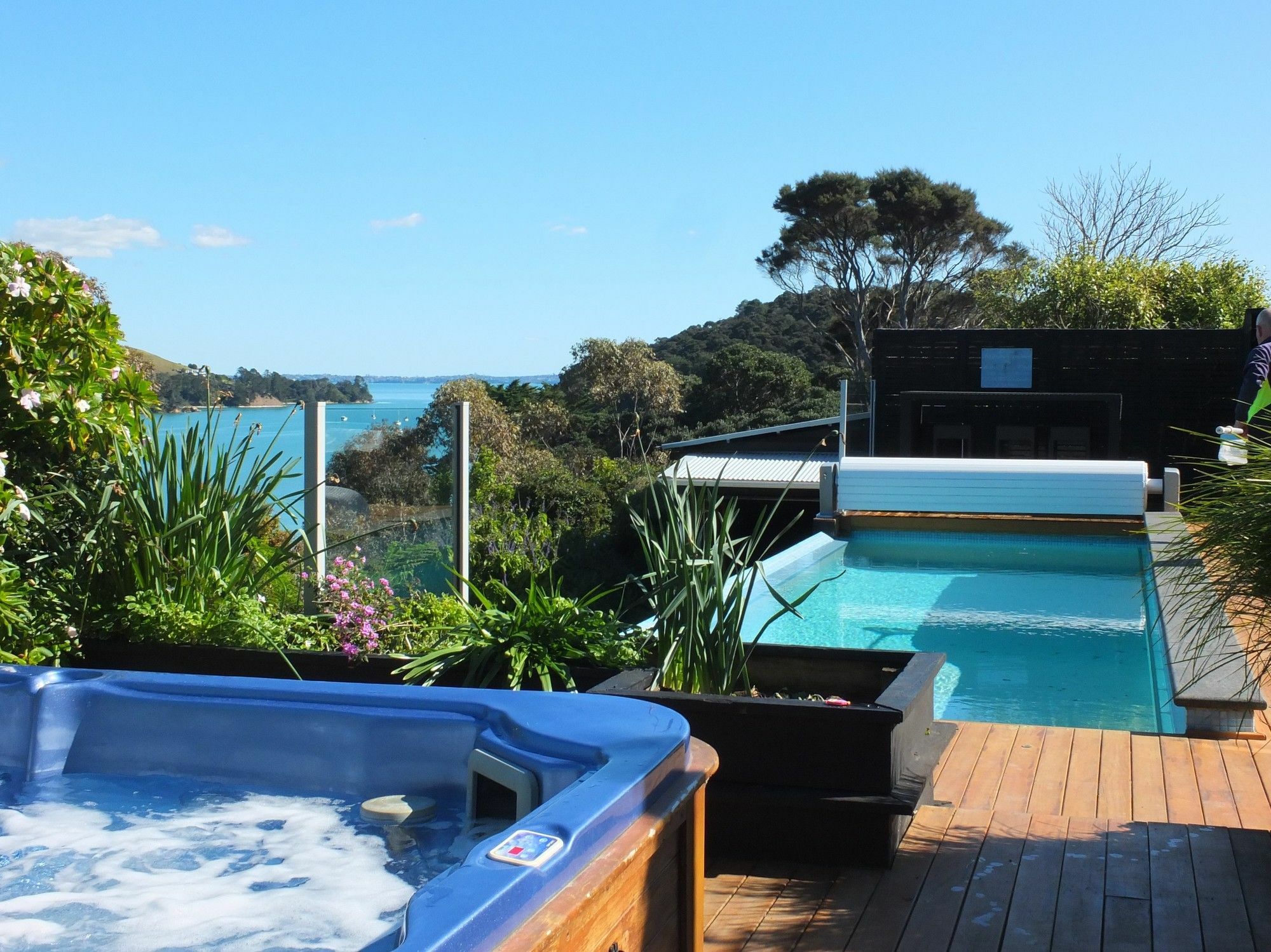 Le Chalet Waiheke Apartments Ostend Ngoại thất bức ảnh